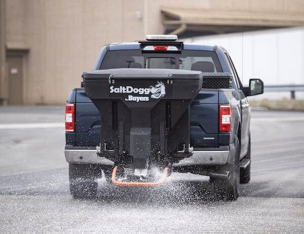 2026 Buyers Products TGS07 11 Cubic Foot Tailgate Spreader - Image 4
