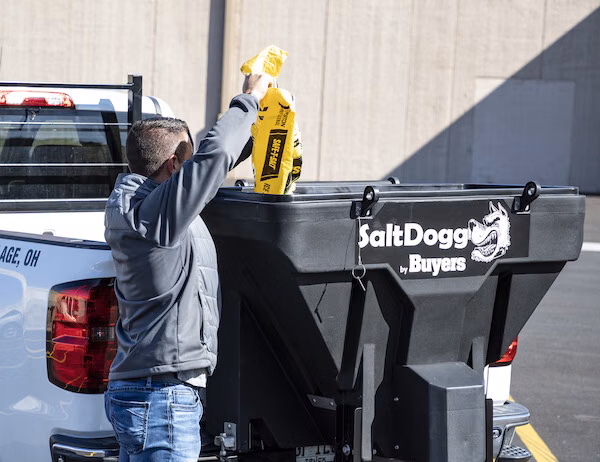 2026 Buyers Products TGS07 11 Cubic Foot Tailgate Spreader - Image 6