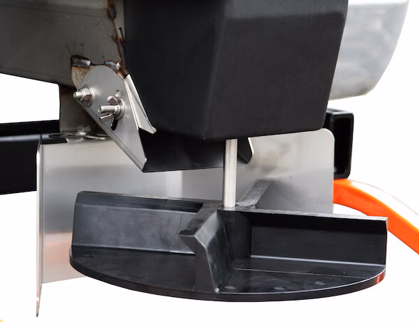 2026 Buyers Products TGS03 8 Cubic Foot Tailgate Spreader - Image 5