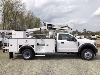 2026 Versalift SST-37-EIH 5
