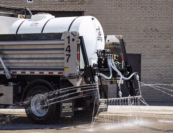 2025 Buyers Products HYDRAULIC WITH MANUAL APPLICATION RATE CONTROL-6192735 - Image 2